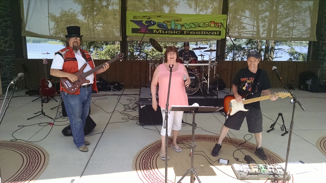 Yawyey Festival Act 2 band - 07/2015